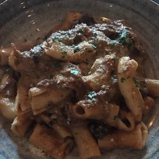 Rigatoni & Ragu