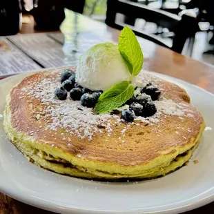 Matcha pancakes    @hybrideater