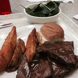 Roast beef and baby spinach