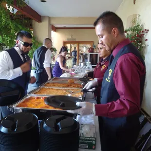 Serving, buffet style