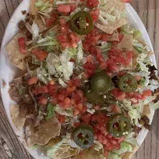 Nachos w ground beef - just ok