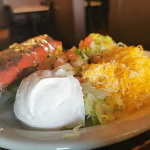 a plate of mexican food