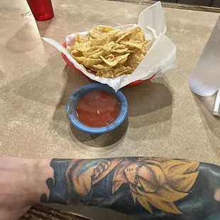 Chips &amp; salsa