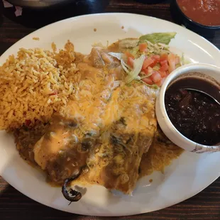 Green corn tamale and Chile relleno