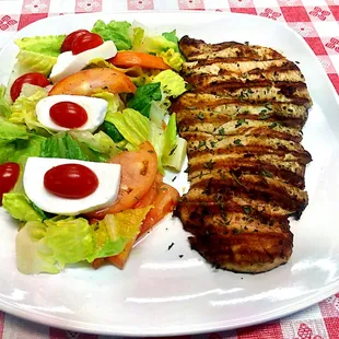 Grilled Chicken Avocado caprese Salad