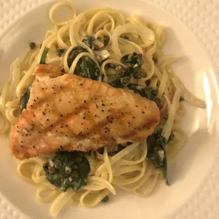 Salmon pasta
