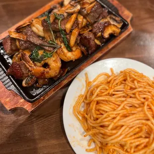 Sizzling filet mignon and shrimps with basil sauce  IG: @abgwhoeats