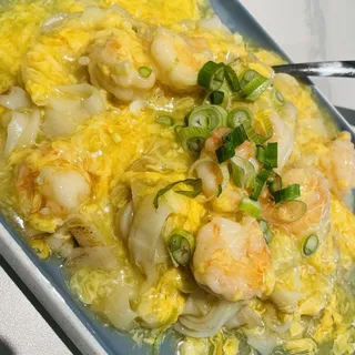Scrambled Egg Shrimp Chow Fun