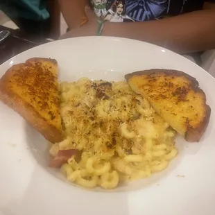 Baked Chicken Mac n cheese