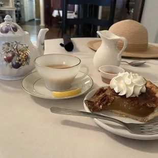 Pecan pie, apricot tea