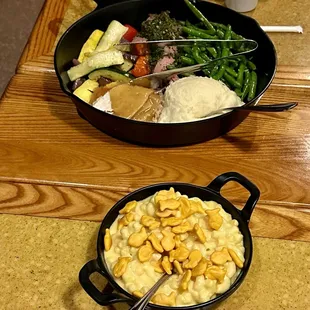 Backyard Grilled Steak* Rotisserie-roasted Turkey Home-style Mashed Potatoes Farm Fresh Green Beans Seasonal Vegetables Macaroni &amp; Cheese