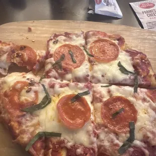 Flatbread pepperoni pizza