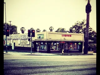 E&J Market Liquor & Restaurant