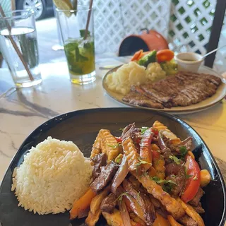 Lomo Saltado