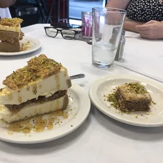 Baklava Cheesecake