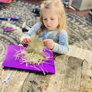 Separating burlap for birds to take to make nests