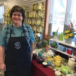 Tea selection to take home and beautiful tea pots!