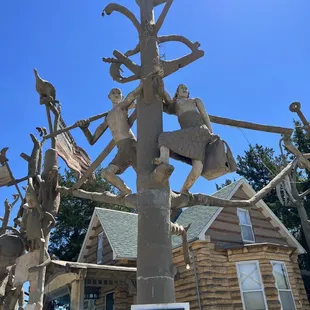 You'll get a paper guide to explain what all the statues are/mean