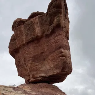 Garden of the Gods-- Balance rock