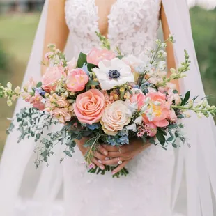 pastel bridal bouquet