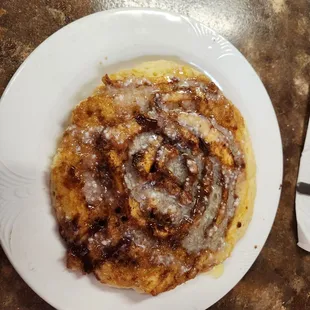 cinnamon roll pancakes