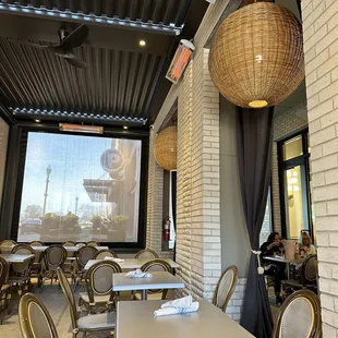 Outside patio (heated)
