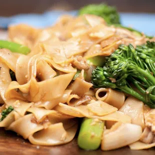 broccoli and noodles