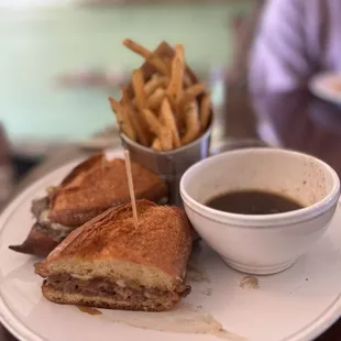 SMOKED WAGYU BRISKET FRENCH DIP