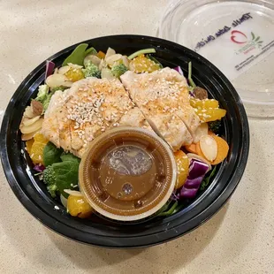 Temple Salad extra Chicken