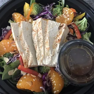 Temple salad with tofu to-go.