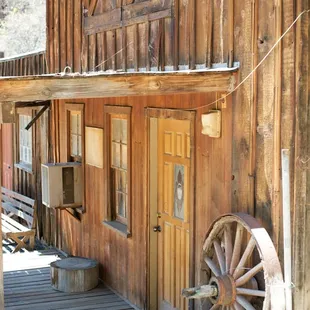 Perfect setting for your Western Bride and Groom photos