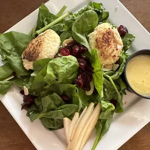 Baked Goat Cheese Salad