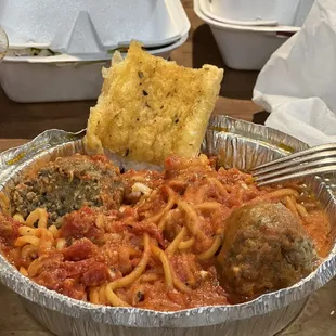 Spaghetti and meatballs with Rosa sauce and garlic bread. So delicious!