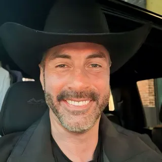 Aaron G.