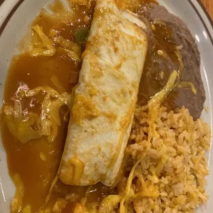a plate of mexican food