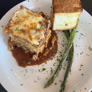 Lasagna with asparagus