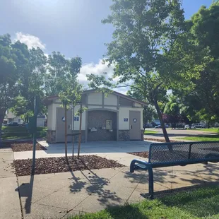 Bathrooms/Water fountain/Water bottle fill station