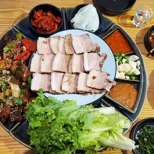 Bossam (pork belly) + marinated jok bal (pork feet) combination as Dec 31, 2023