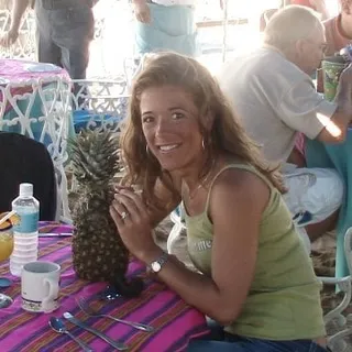 Claudia B.