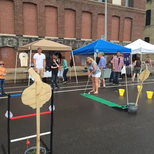 Garlic toss! Garlic golf! Garlic ladder ball! Earn tickets to win gift certificates!
