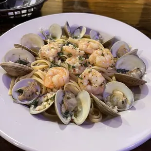 Fresh Clams and shrimp over Linguine in a white wine sauce