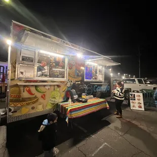 Taco truck @ tower district