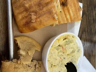 Ginaveve's Main Street Bean