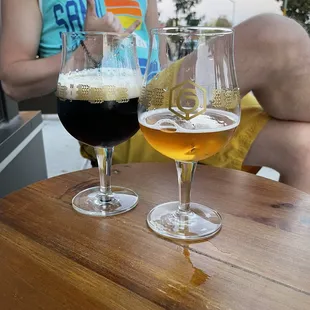 Outdoor seating with variable pours of the beer selection