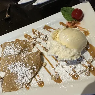 Caramel crepes with ice cream