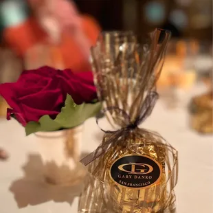 Souvenir - cream cheese pineapple cake