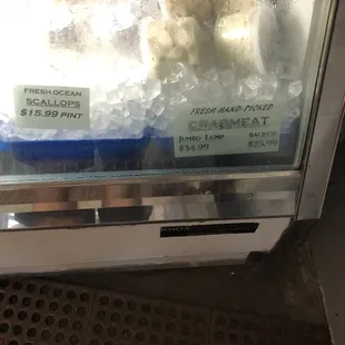 Scallops and picked crab