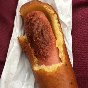 a hot dog in a bun