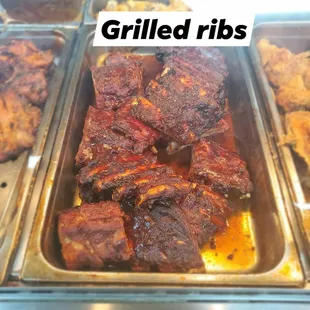 a tray of ribs