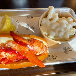 &quot;Ghetto&quot; Lobster Roll and Mac &amp; Cheddar
